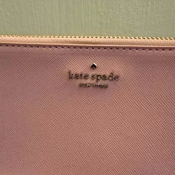 Kate Spade Pink Crossbody Bag w Metallic Sheen! Glitter bags no longer made - Picture 3 of 9